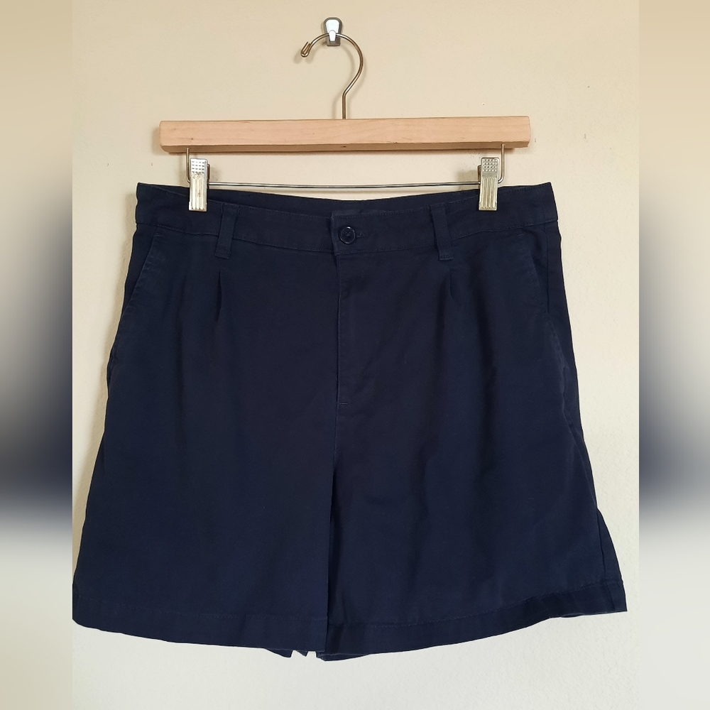 Banana Republic Black Bermuda Shorts Pleated Trouser Cotton Chic Office